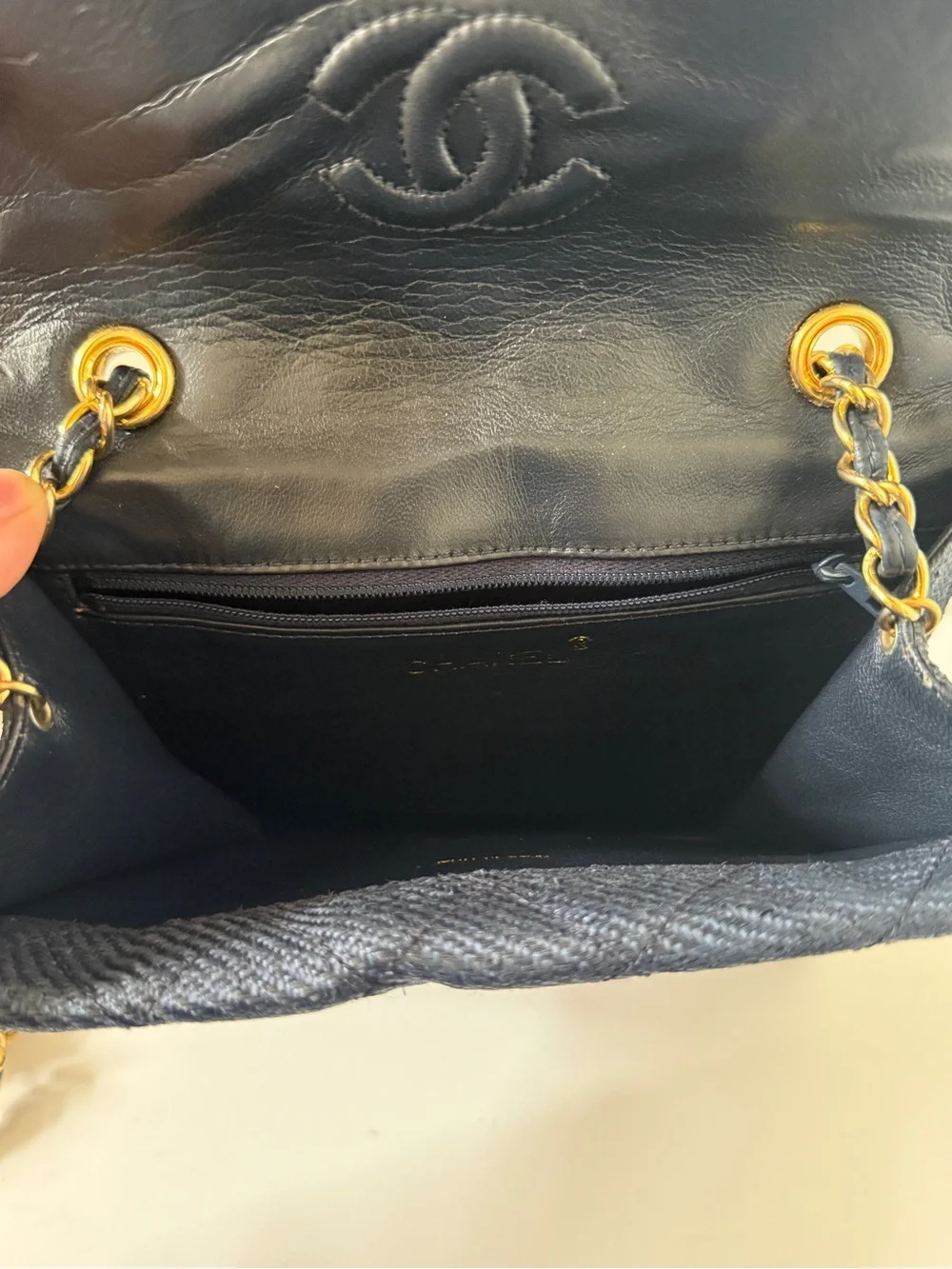 CHANEL coa compact day
